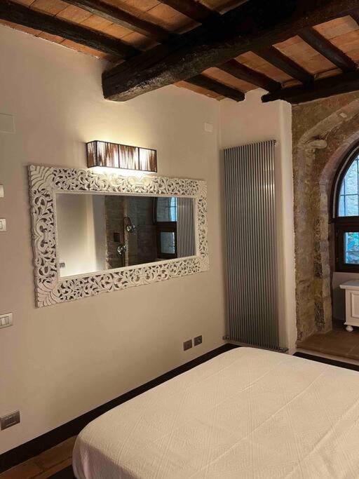 Medieval Tower In Umbria With Swimming Pool Montelagello Exteriér fotografie