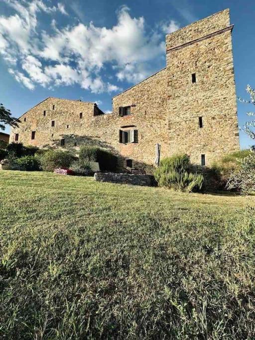 Medieval Tower In Umbria With Swimming Pool Montelagello Exteriér fotografie