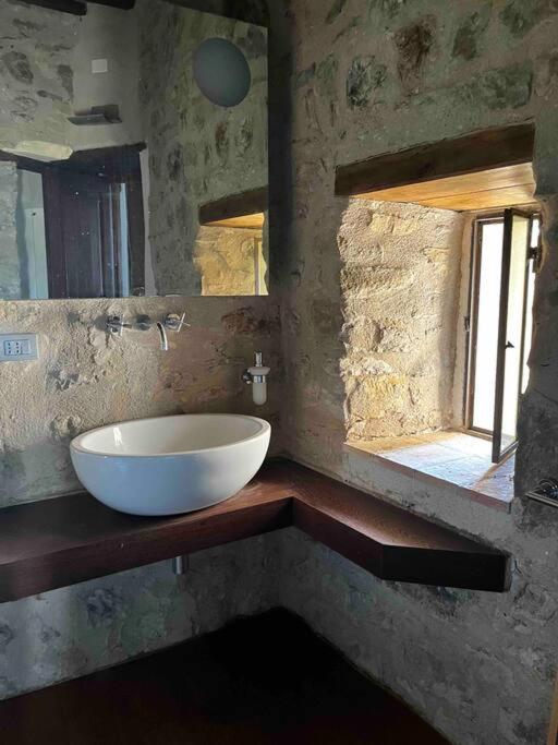 Medieval Tower In Umbria With Swimming Pool Montelagello Exteriér fotografie