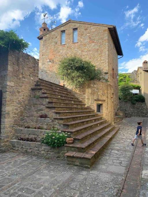 Medieval Tower In Umbria With Swimming Pool Montelagello Exteriér fotografie
